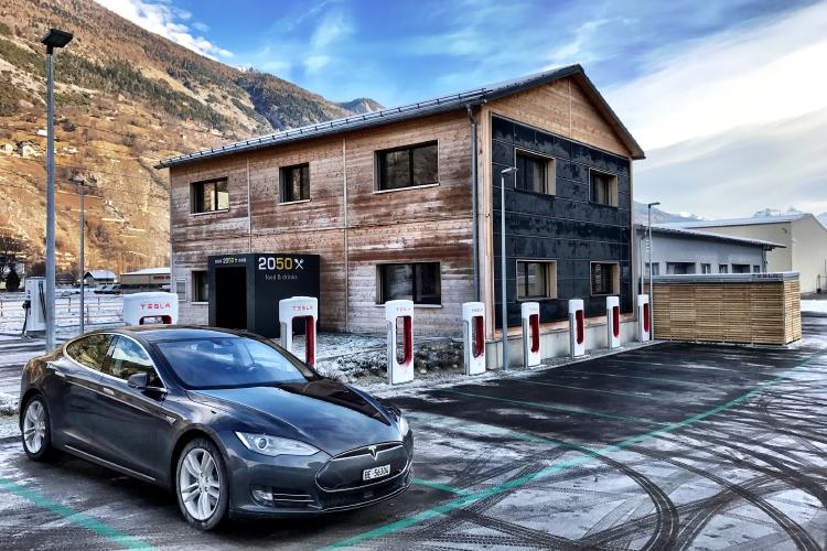 Estación de carga de Tesla. Estación de carga de Tesla.