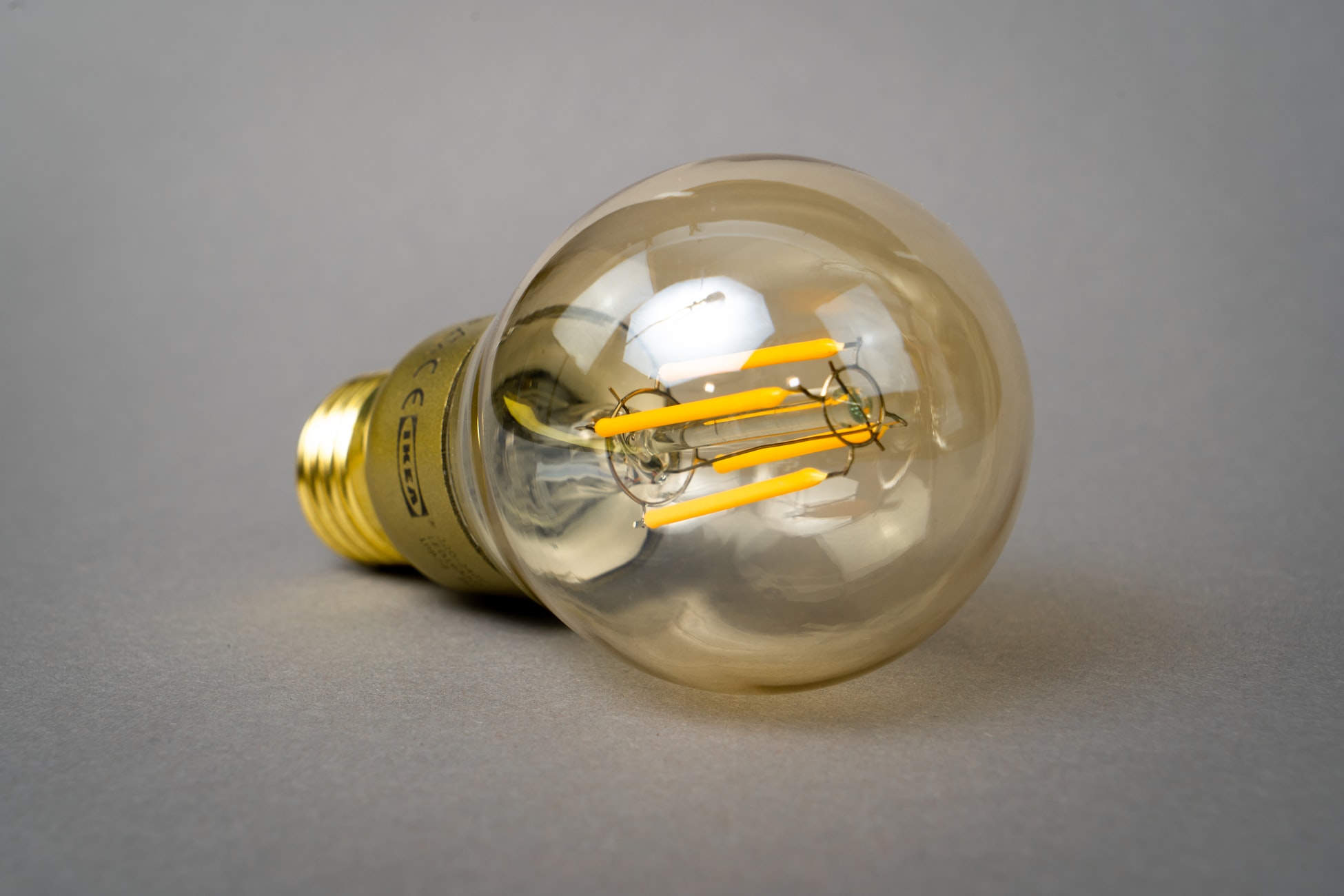 Cuánto consume realmente una bombilla d tipo LED?